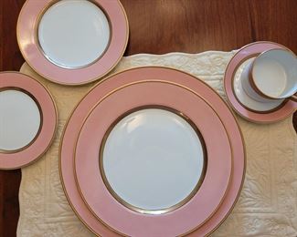 Fitz and Floyd, "Renaissance Peach" 20 pieces total, 4 Charger plates, 4 Dinner, 4 Salad, 4 Bread, 4 flat cup and saucers 