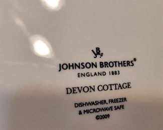 Johnson Bros " Devin Cottage" 18 pcs