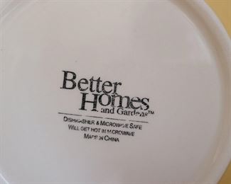 Better Homes and Gardens yellow floral 16 pieces total