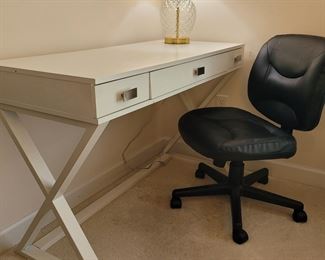 Campaign style desk with pull-out keyboard tray