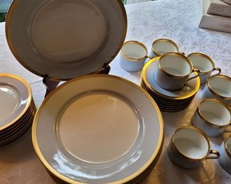 Fitz and Floyd 'Versailles Blue' Inglaze, blue with gold rim, 23 pieces