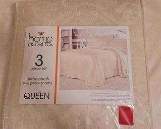 Queen Bed set, New in Bag