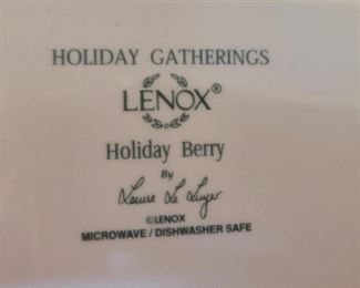 Lenox Holiday Gatherings Holiday Berry
