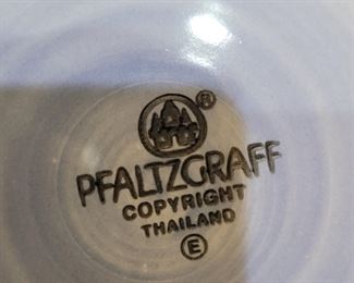 Pfaltzgraff, 8 pieces