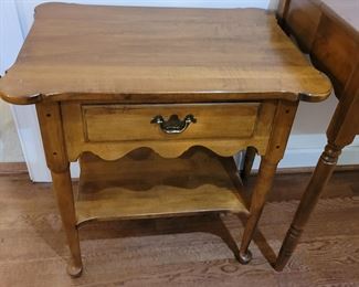 Ethan Allen small table/nightstand