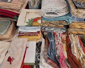 Table placemats, napkins, tablecloths, kitchen items