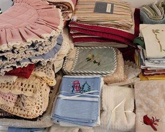 Table placemats, napkins, tablecloths, kitchen items