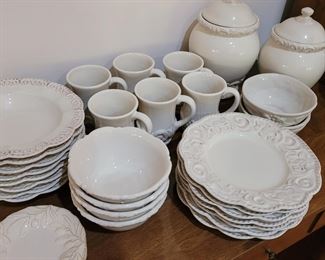 Certified International 'Florentine'