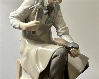 Lladro "The Cobbler" Figurine
