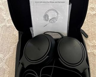 Bose SoundTrue Headphones