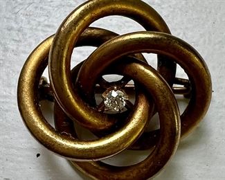 14K & Diamond Pin