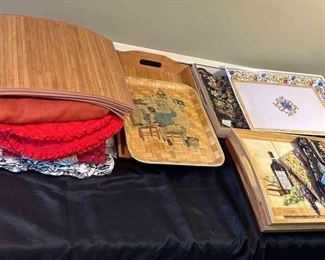Mystery Lot Of Trays And Placemats 