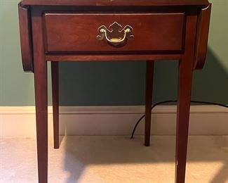 Pennsylvania Classic Drop Leaf Table