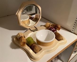 Celluloid shaving set