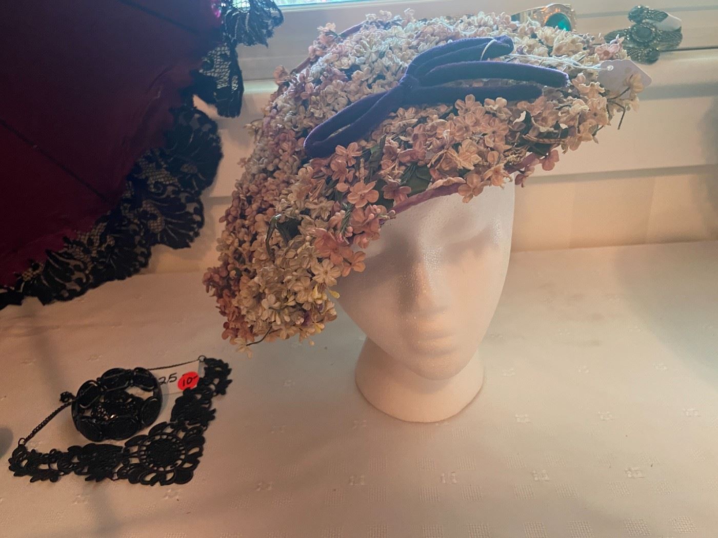 Vintage hat -- one of hundreds 1900-1940