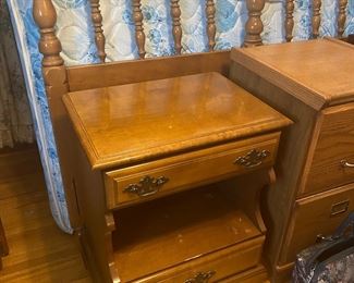 Maple bedroom set—queen bed, dresser w mirror, chest, nightstand