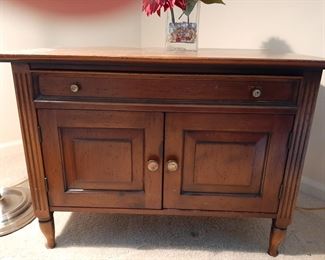 Beautiful end table made in Muskegon, MI