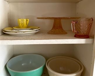 Depression glass, vintage Pyrex