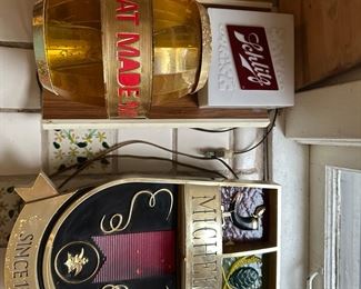 Vintage Schlitz rotating beer light and Michelob Mid-Evil Design Beer Light