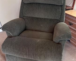 LaZBoy green recliner