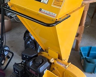 CubCadet wood chipper
