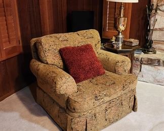 Traditional Style Tapestry Rollback Chair