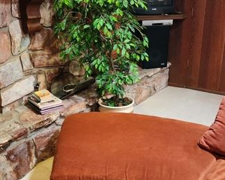 artificial potted plant