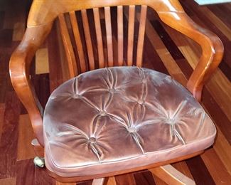 Banker's/lawyer's chair $75