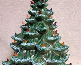 CERAMIC CHRISTMAS TREE