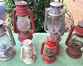 LANTERNS LOT