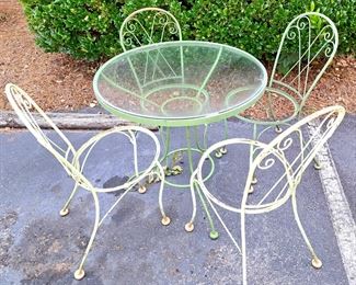 METAL TABLE & 4 CHAIR FRAMES LOT