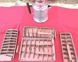 LEVER PULL ICE TRAYS