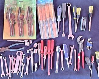 TOOL LOT