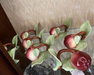Napkin rings, vintage ceramic apples...8.