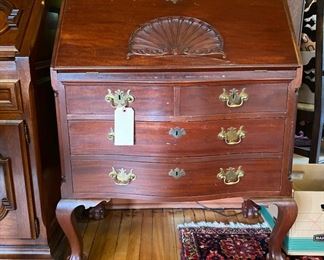 Slant front low secretary.  Interior needs TLC a bit, priced to sell!