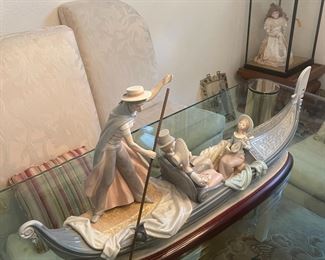 LARGE LLADRO
