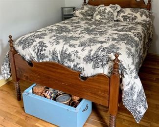 Antique spool leg 3/4 bed with mattress/box spring, toile linens, loads of vintage Longaberger Fourth of July baskets 