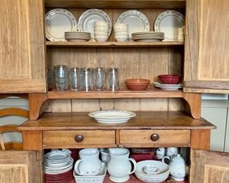 Longaberger Woven Traditions drinking glasses and Loads of matching Red Pattern & Paprika dinnerware 