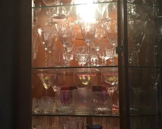 Lots of glassware and kitchen items