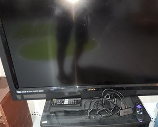 40 inch Vizio flat screen TV