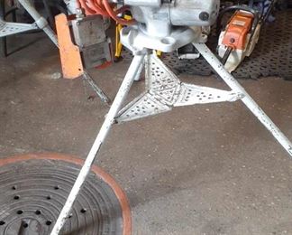 Ridgid 200 with foot Pedal