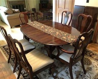 Cresent Fine Furniture Dining Set 
