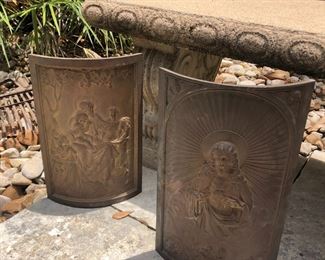 Curved votives/decor 