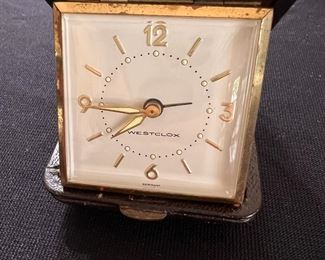 Travel clock
