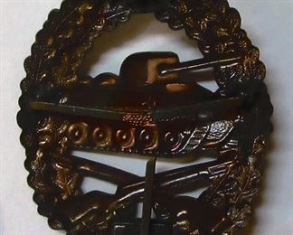 Back of tank hat badge.