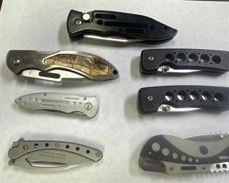 LOT OF KNIVES
