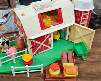 FISHER PRICE BARN & ACCESSORIES
