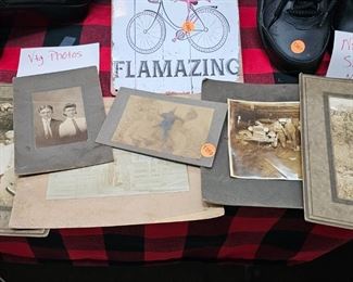LOT OF VINTAGE PHOTOS