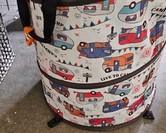 COLLAPSIBLE CAMPING HAMPER