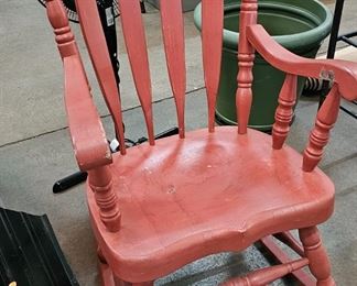 ROCKING CHAIR